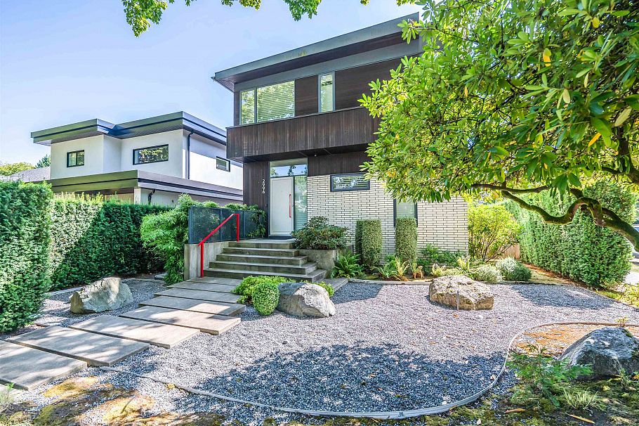 2996 W 11th Avenue Vancouver, BC - 36