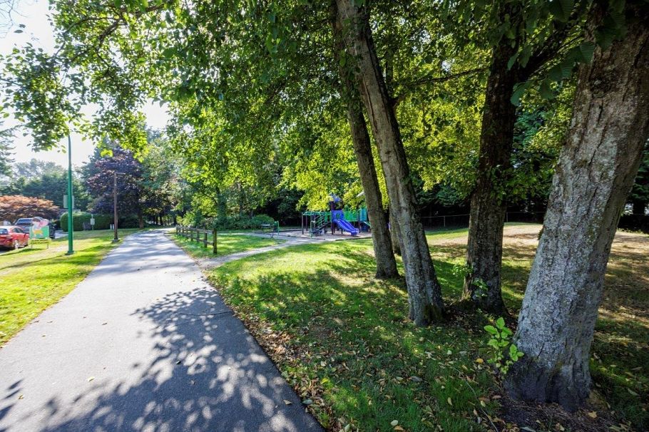 1161 Redwood Street North Vancouver, BC - 3