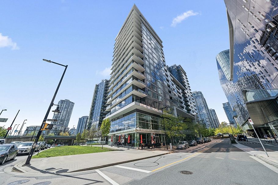 1251 38 Smithe Street Vancouver, BC - 32