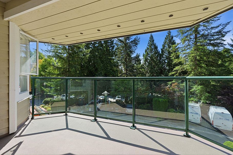 301 3680 Banff Court North Vancouver, BC - 30
