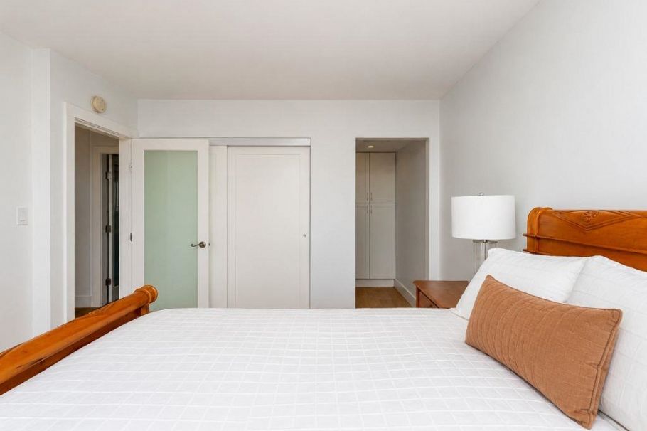 1104 114 W Keith Road North Vancouver, BC - 22