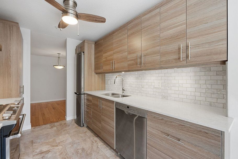 301 3680 Banff Court North Vancouver, BC - 15