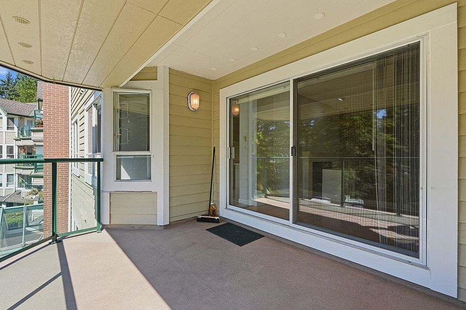 301 3680 Banff Court North Vancouver, BC - 31