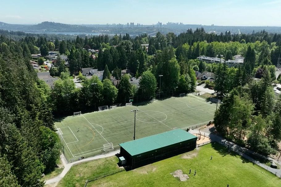 2 1071 Lynn Valley Road North Vancouver, BC - 34