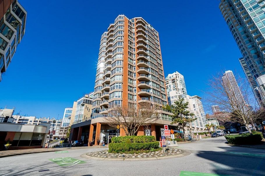 303 1625 Hornby Street Vancouver, BC - 14