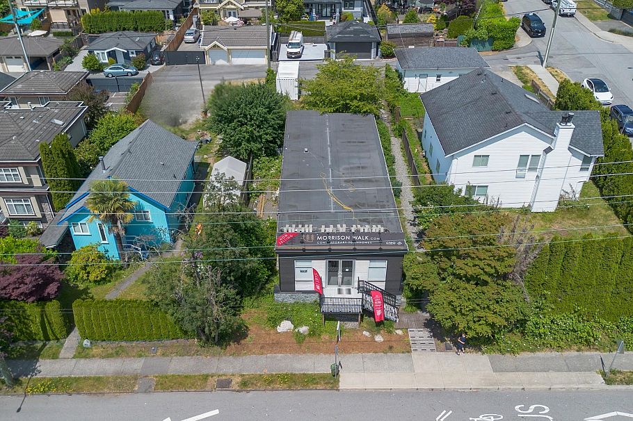 658 E 3rd Street North Vancouver, BC - 4