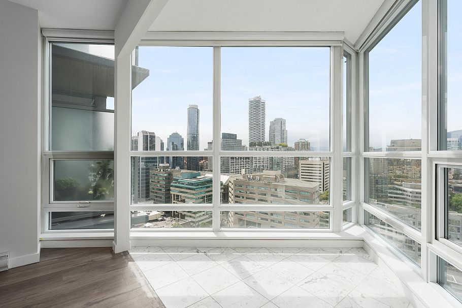 2110 833 Seymour Street Vancouver, BC - 9
