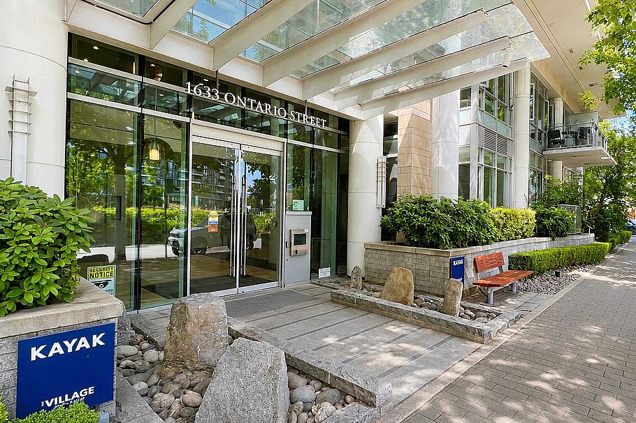 406 1633 Ontario Street Vancouver, BC - 34