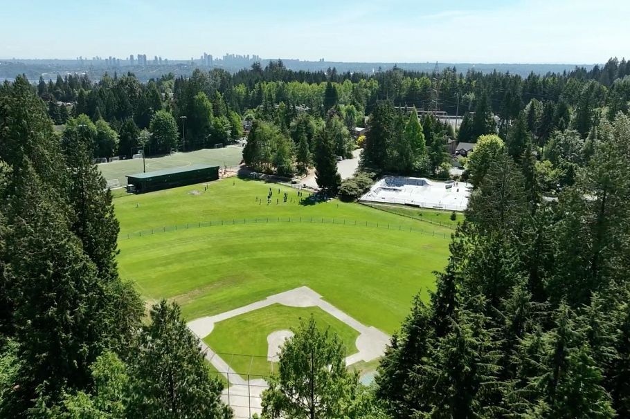2 1071 Lynn Valley Road North Vancouver, BC - 33