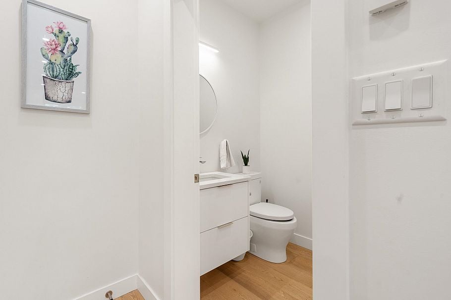 2727 W 14th Avenue Vancouver, BC - 21