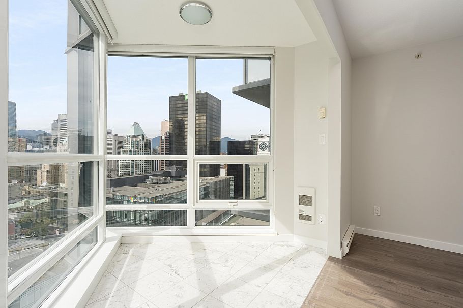 2110 833 Seymour Street Vancouver, BC - 8