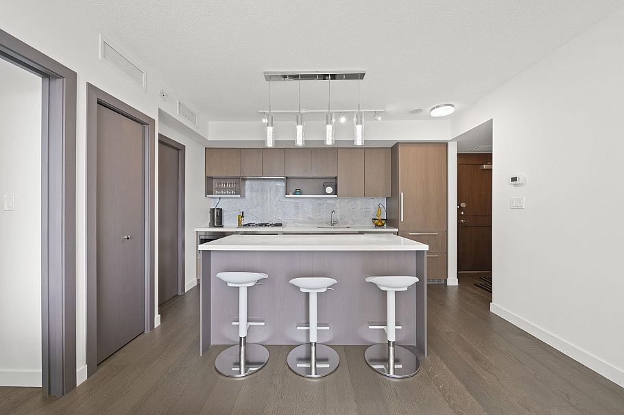 1251 38 Smithe Street Vancouver, BC - 10