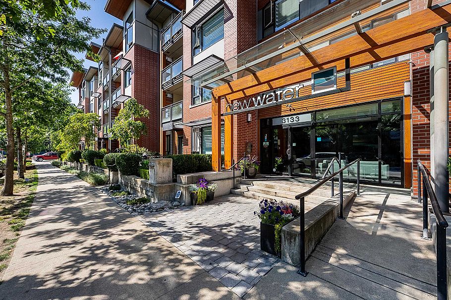 111 3133 Riverwalk Avenue Vancouver, BC - 3