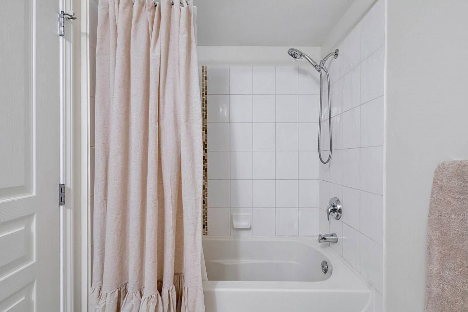 2 1071 Lynn Valley Road North Vancouver, BC - 29