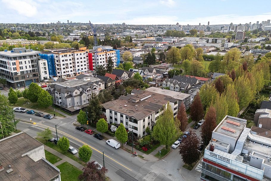 204 725 Commercial Drive Vancouver, BC - 29