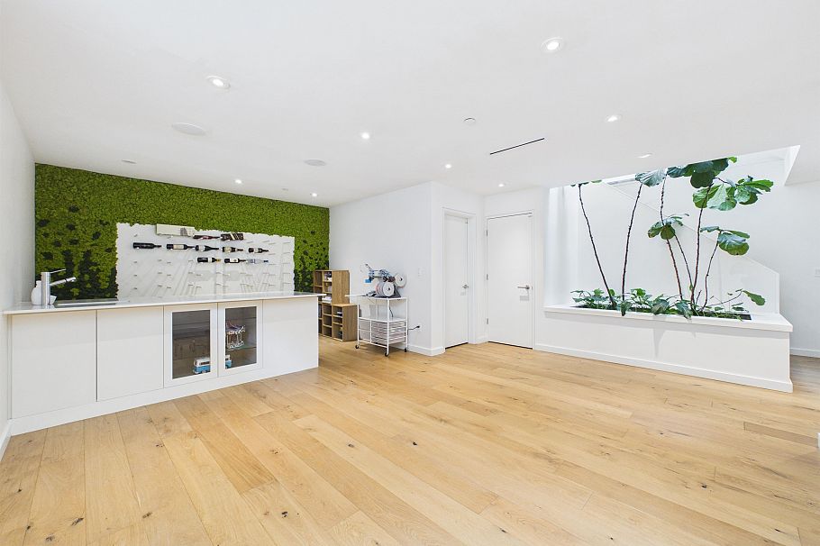 2996 W 11th Avenue Vancouver, BC - 35