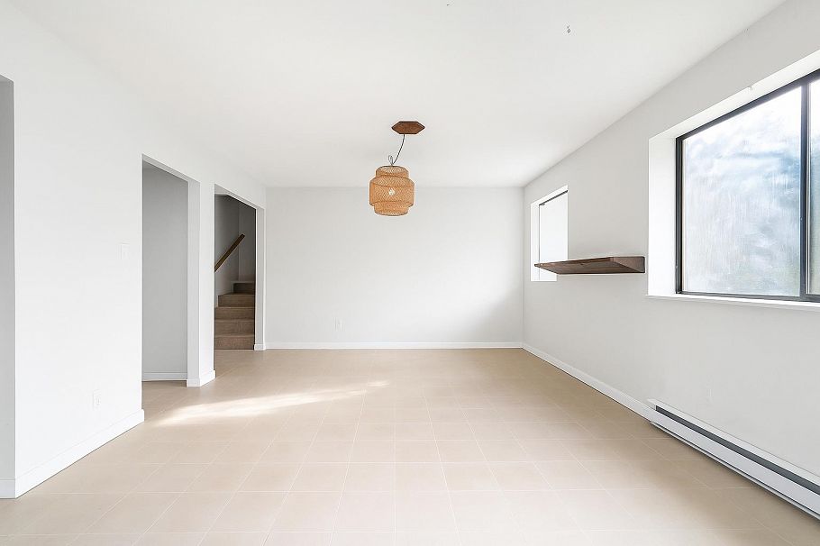 3003 NW Sunnyhurst Road North Vancouver, BC - 17