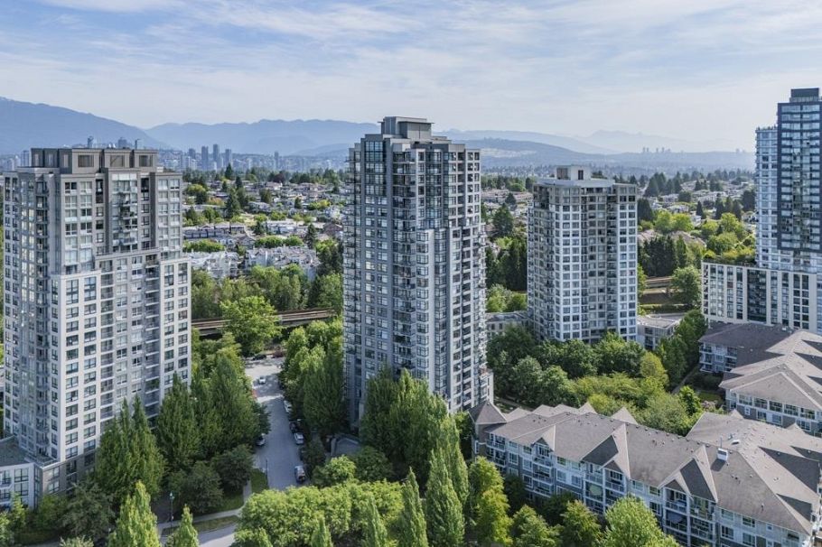 808 5380 Oben Street Vancouver, BC - 1