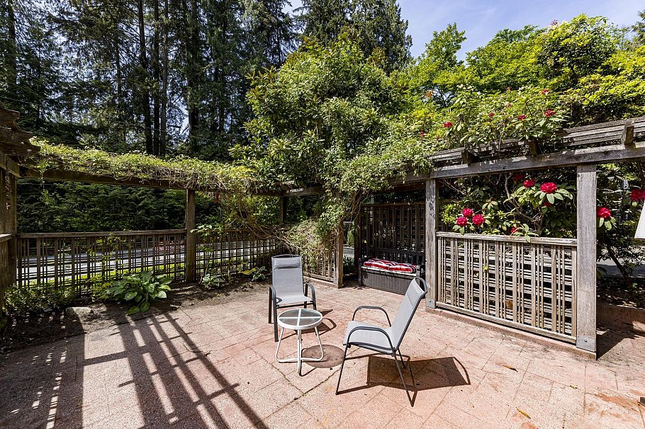 1184 Riverside Drive North Vancouver, BC - 3