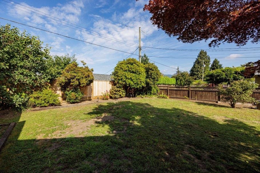 1161 Redwood Street North Vancouver, BC - 13
