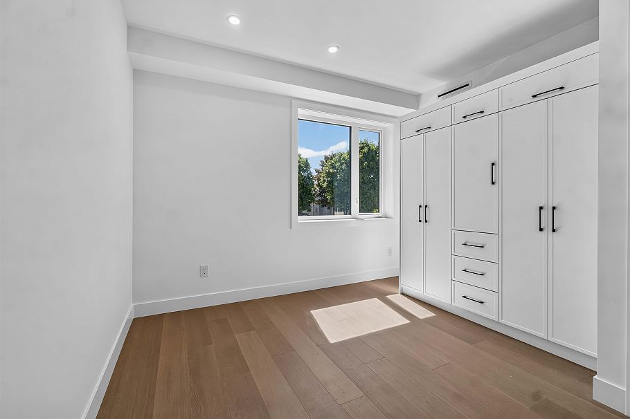 1 3271 E Georgia Street Vancouver, BC - 15