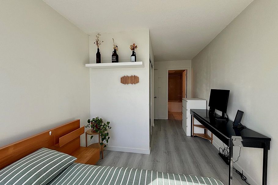 809 1212 Howe Street Vancouver, BC - 11