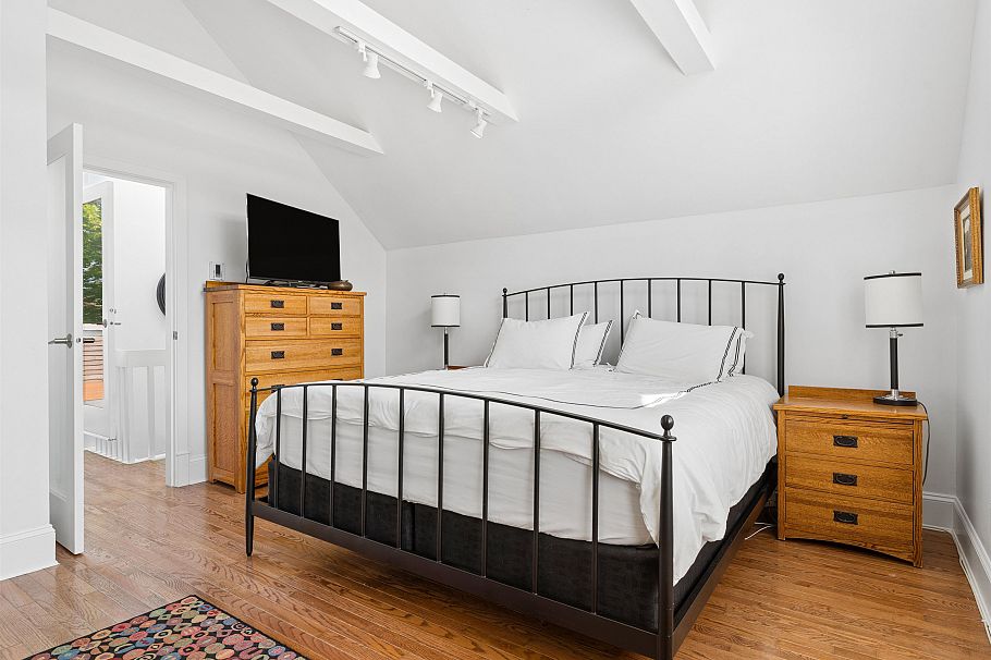 2760 W 2nd Avenue Vancouver, BC - 24