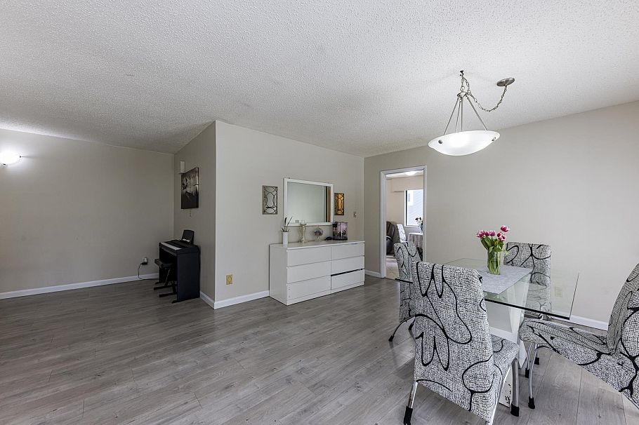 1184 Riverside Drive North Vancouver, BC - 12