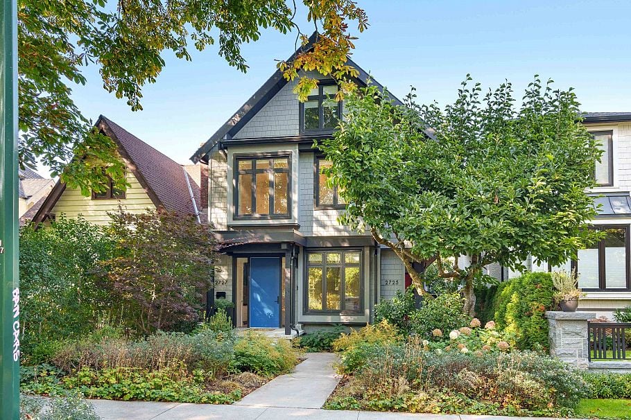 2727 W 14th Avenue Vancouver, BC - 1