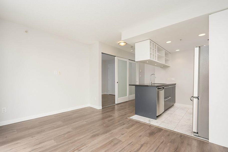 2110 833 Seymour Street Vancouver, BC - 10