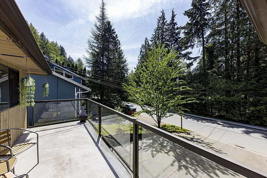 1184 Riverside Drive North Vancouver, BC - 6
