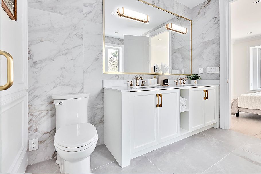 5081 Crown Avenue Vancouver, BC - 8