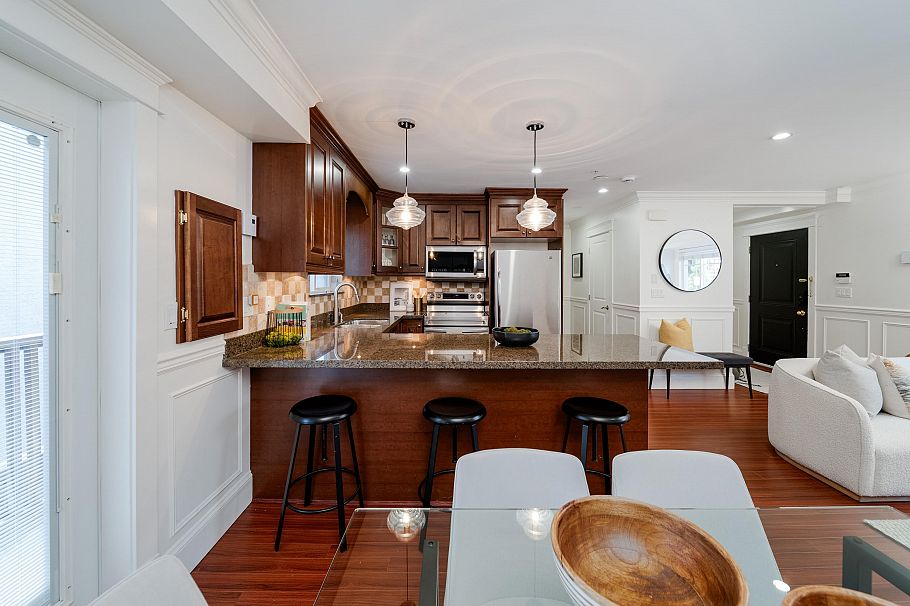 2412 St. Catherines Street Vancouver, BC - 15