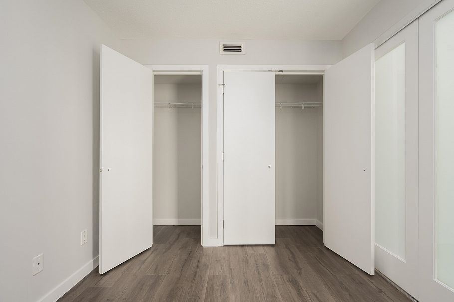 2110 833 Seymour Street Vancouver, BC - 16