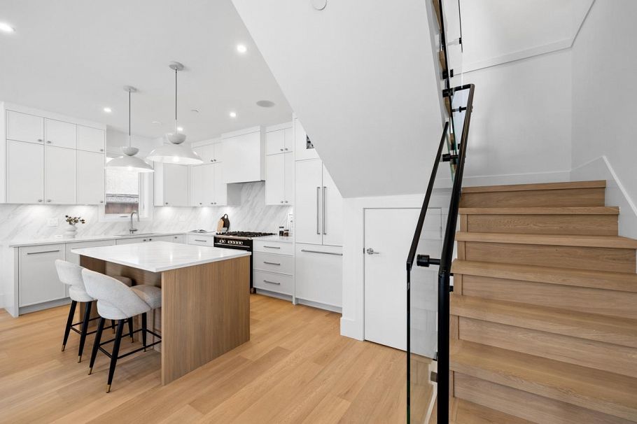 B 4260 Sophia Street Vancouver, BC - 10