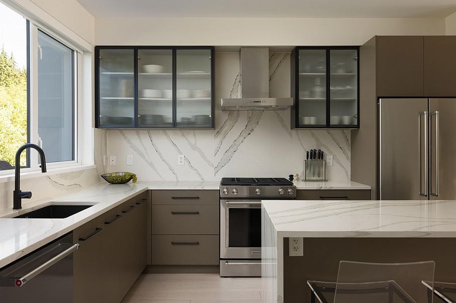 49 3597 Malsum Drive North Vancouver, BC - 13