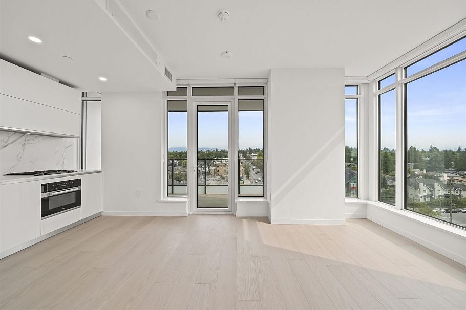 702 8415 Granville Street Vancouver, BC - 14