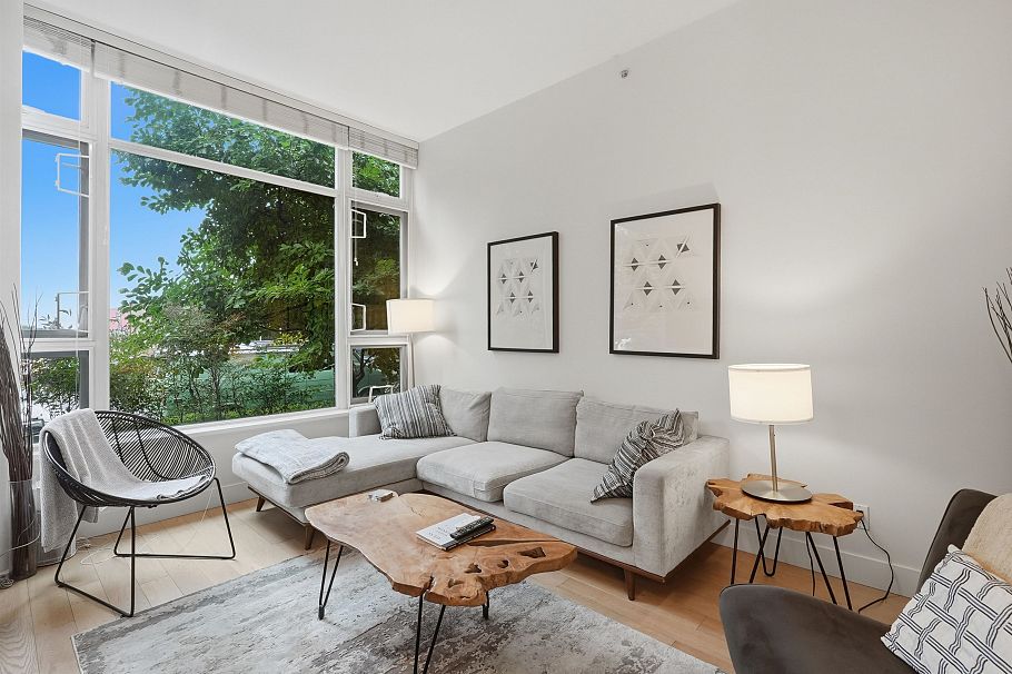 288 E 11th Avenue Vancouver, BC - 2