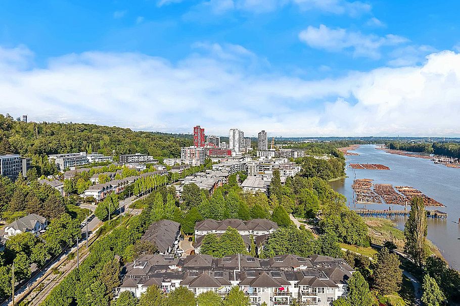 213 3038 E Kent Avenue South Vancouver, BC - 39