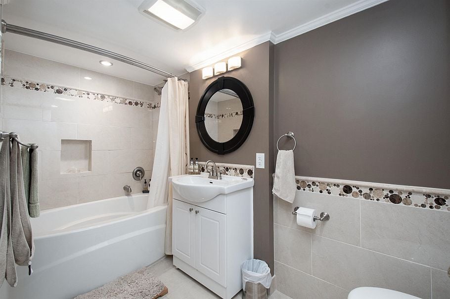 4594 Teviot Place North Vancouver, BC - 29