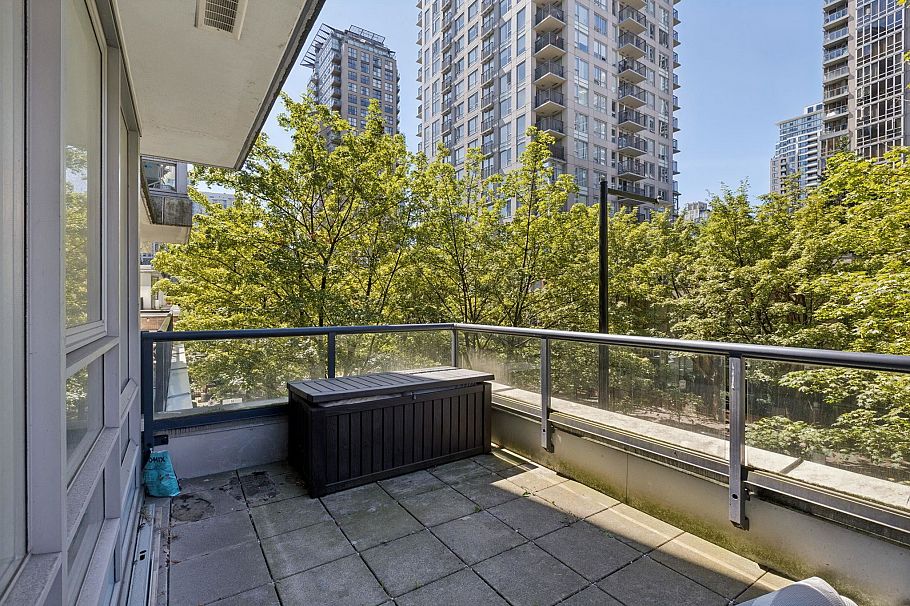 309 928 Beatty Street Vancouver, BC - 14