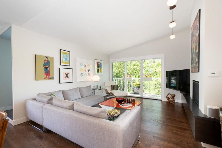 301 1696 W 10th Avenue Vancouver, BC - 5