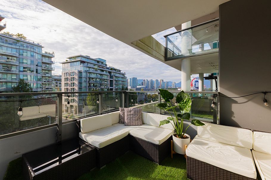 605 1688 Pullman Porter Street Vancouver, BC - 21