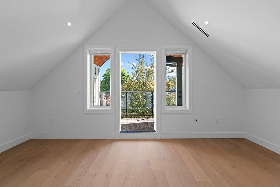 1 4463 Walden Street Vancouver, BC - 26