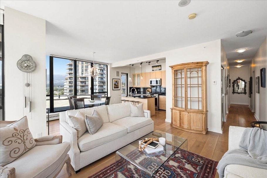 PH2 124 W 1st Street North Vancouver, BC - 3