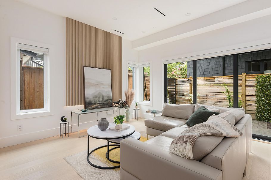 5 371 E 33rd Avenue Vancouver, BC - 2