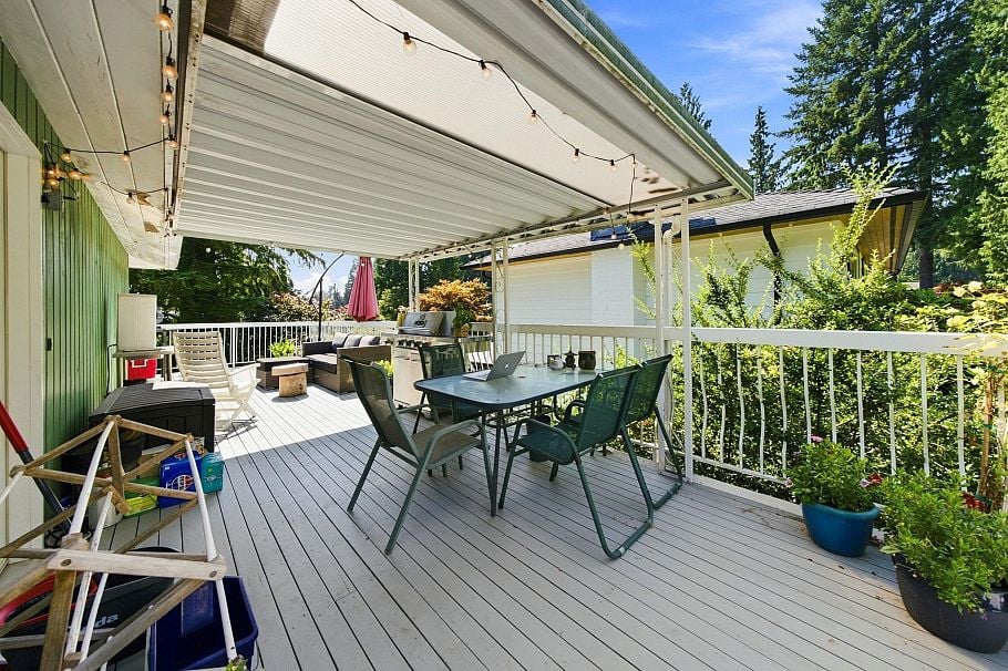 1033 Clements Avenue North Vancouver, BC - 12