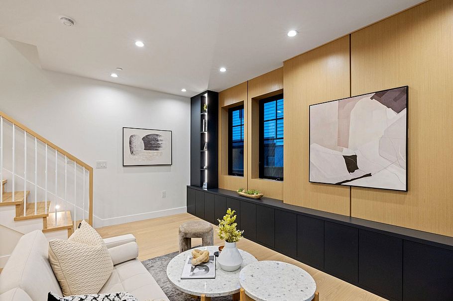 588 E 10th Avenue Vancouver, BC - 20