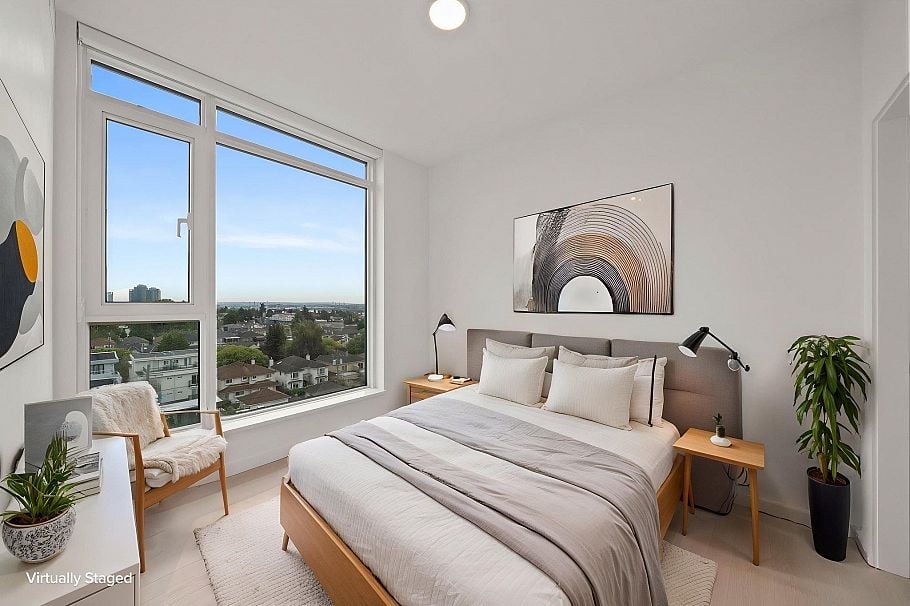 702 8415 Granville Street Vancouver, BC - 2