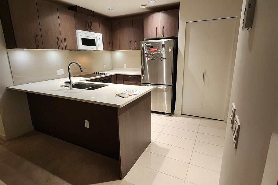 301 5981 GRAY AVENUE, Vancouver BC V6S 0G1 Vancouver, BC - 3
